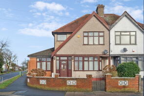 32, Hillcroft Avenue, Rayners Lane HA5 5AW