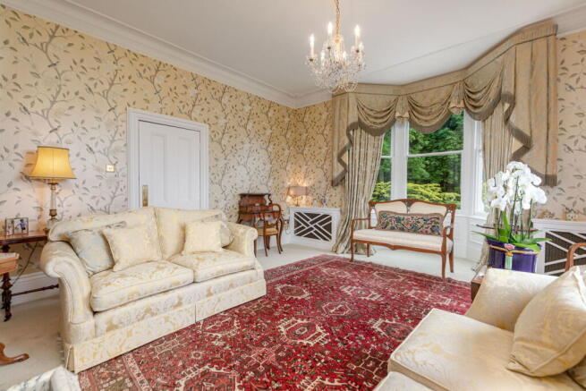 4 bed Detached for sale Image 9