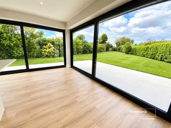 Dunlin Close, Christchurch, Dorset, BH23 photo 4