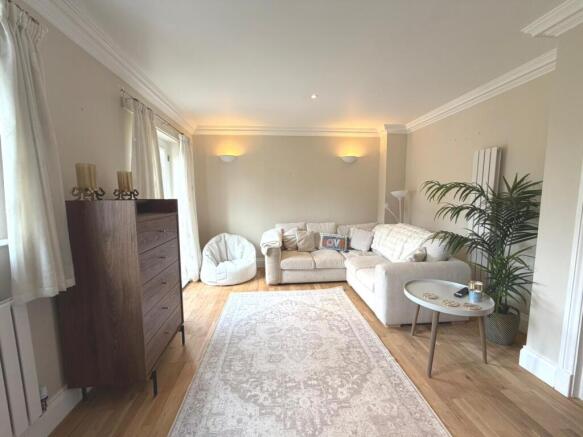 3 bed Semi-Detached for sale Image 5