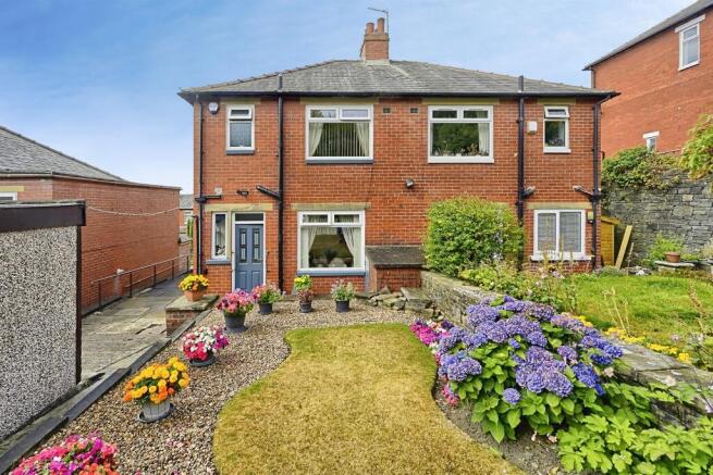 2 bed Semi-Detached for sale Image 2