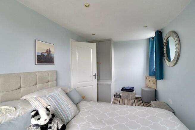 Bedroom 2 (Double)