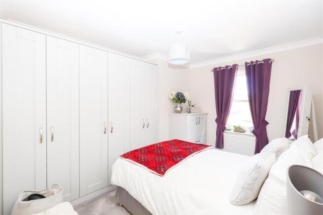 2 bed Apartment for sale Image 12