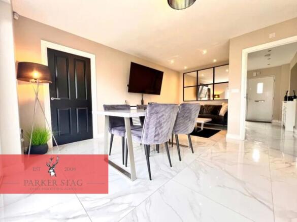 4 bed Detached for sale Image 9