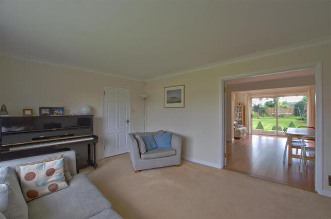 Sitting room.jpg