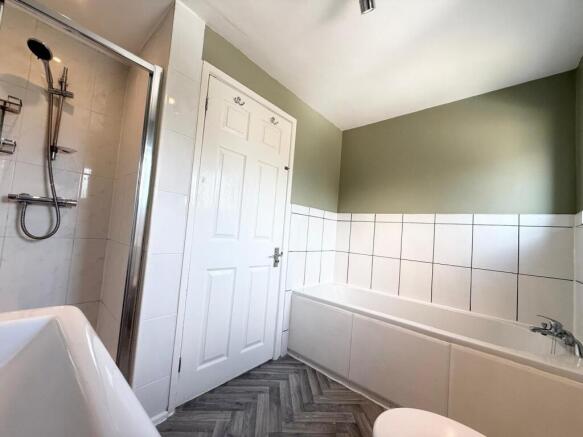 3 bed Semi-Detached to rent Image 9