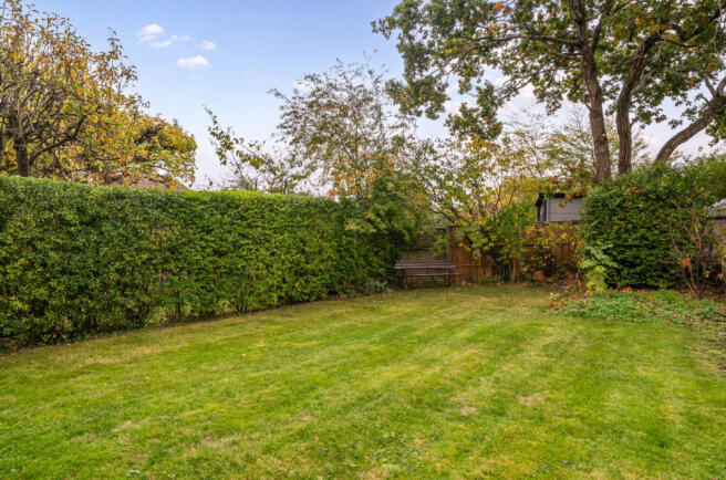 1365048-6-68f0d3c...