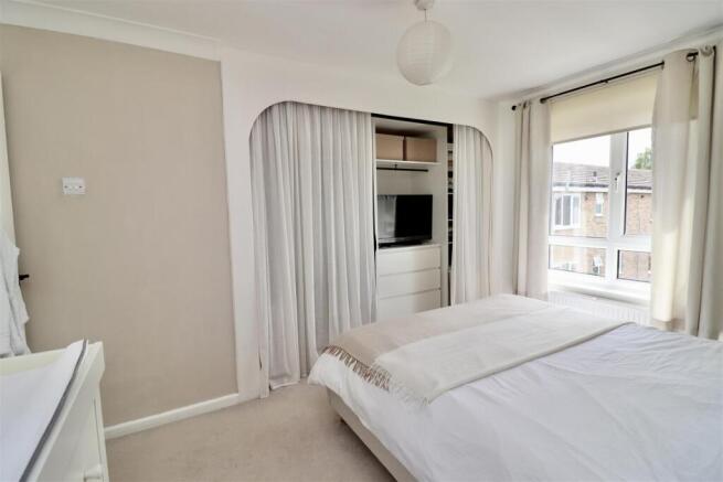 1 bed Flat for sale Image 5