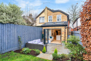 1, Grove Cottages, Lower Road, Cookham, Maidenhead SL6 9ET