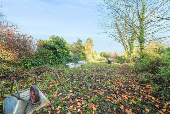 21 Lower Street, Pury End