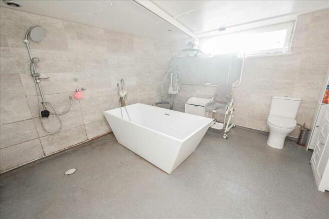 Ensuite