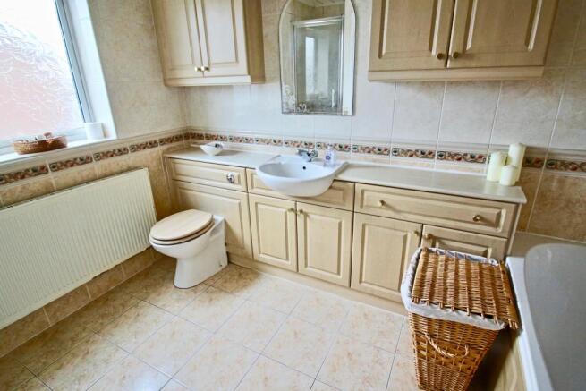 Bathroom2