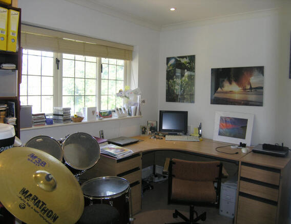 Photo 8