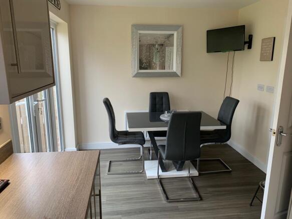 Modern Fitted Kitche