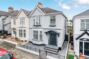 18, Beechcroft Road, Beacon Park, Plymouth PL2 3JY