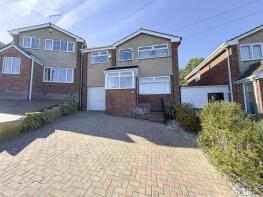 14, Church Close, Sheffield S35 0JN