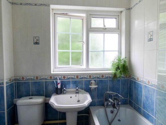 Photo 10
