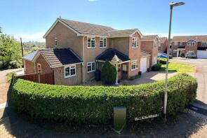 1, Minchin Green, Binfield, Bracknell RG42 5JW