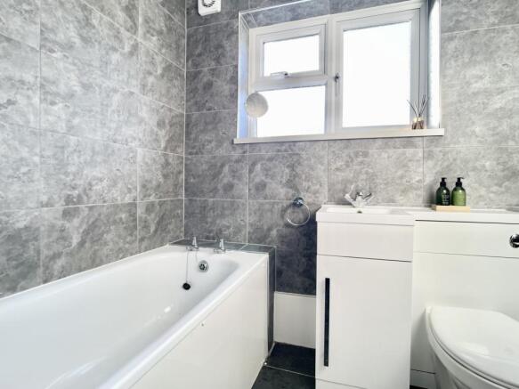 Ground Flr Bathroom