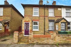 6, Farnell Road, Staines-upon-thames TW18 4HT