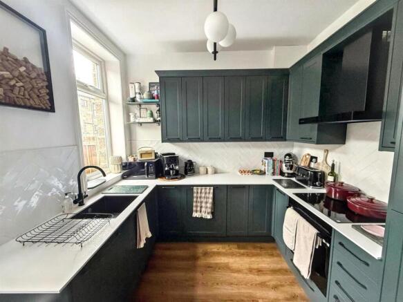 2 bed Terraced for sale Image 5