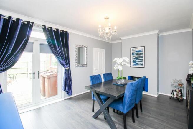 3 bed Terraced for sale Image 5