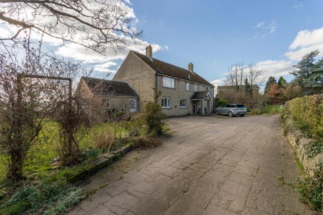House for sale Image 8