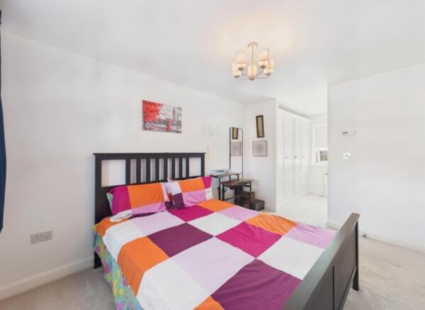 3 bed Detached for sale Image 9
