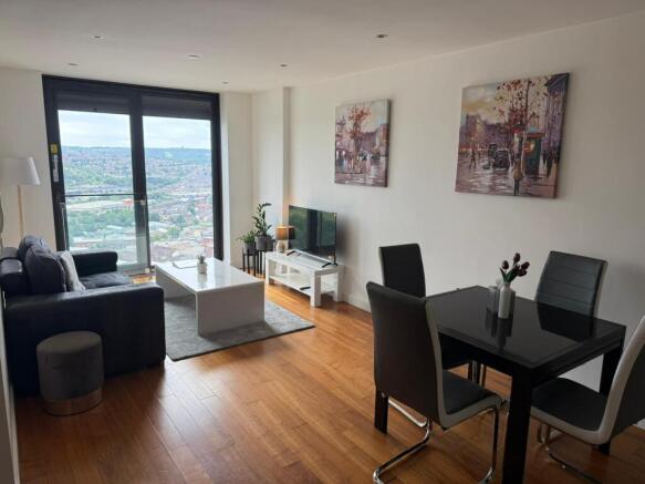 1 bed Flat to rent Image 7