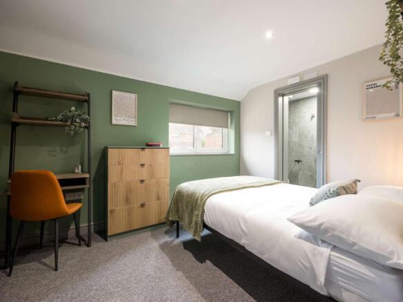 ROOM 4 (1).jpg