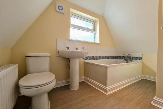 En-Suite Bathroom / WC