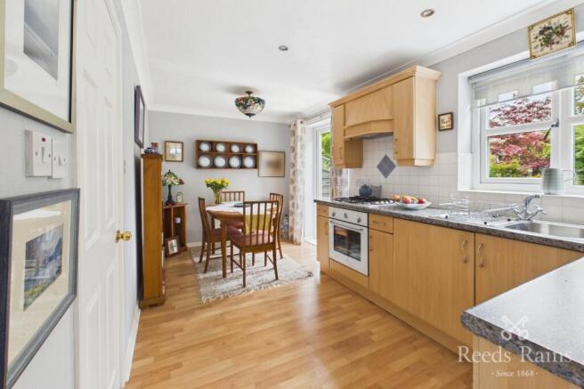 7, Stevenage Drive, Macclesfield, Cheshire, SK11 photo 4