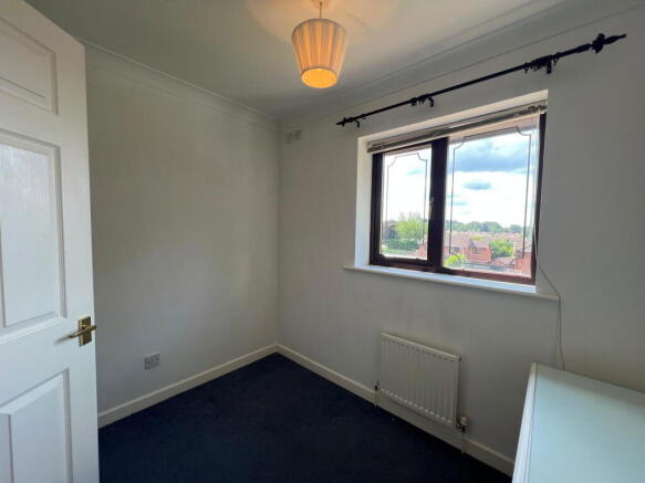 4 bed Detached to rent Image 9
