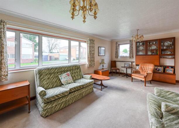 7 Leacote Drive-10.jpg