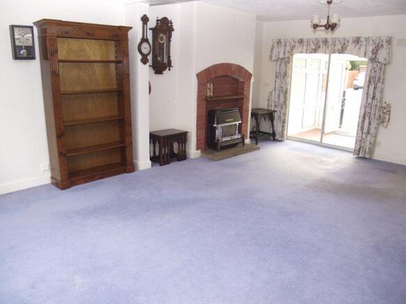 Lounge/Dining Room