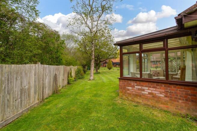 bungalow-derby-close-epsom-downs-104.jpg