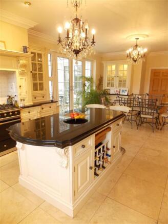 DINING KITCHEN
