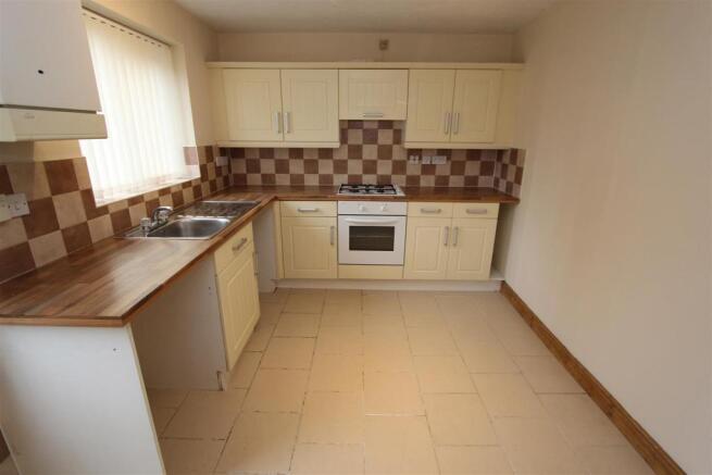 24 MEADOW WAY 004.JPG