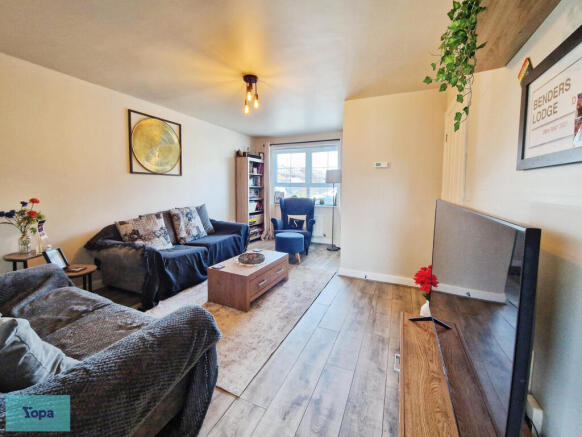 3 bed Semi-Detached for sale Image 8