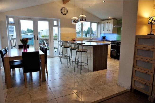 Kitchen / Diner