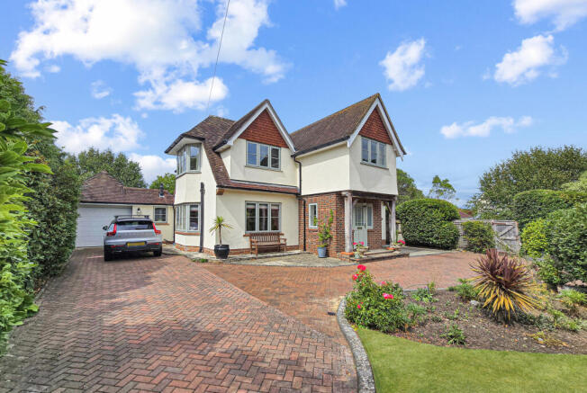 Rookes Lane, Lymington, Hampshire, SO41 photo 4