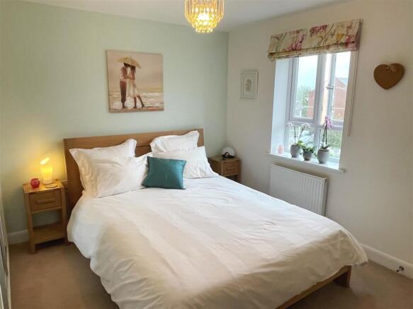 Bed 1a.JPG