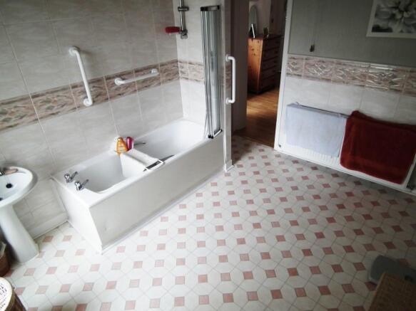 Upstairs Bathroom