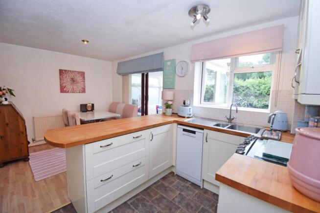 Kitchen/Dining