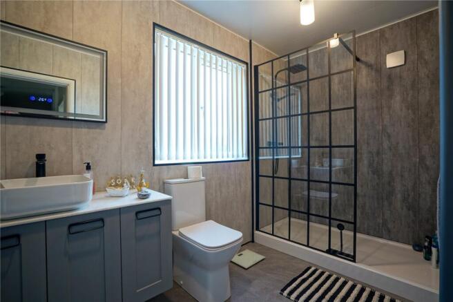 3 bed Bungalow for sale Image 10