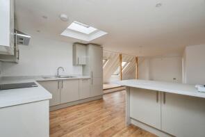 12, Knowles Court, Manor Park Avenue, Portsmouth PO3 5FG