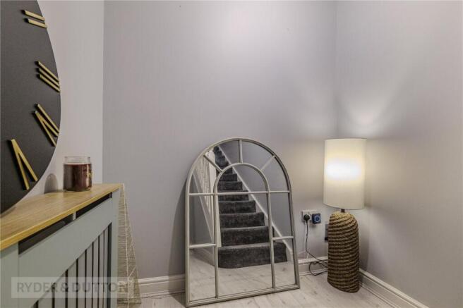 5 bed Terraced for sale Image 8
