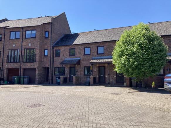 2 bed Terraced for sale Image 11
