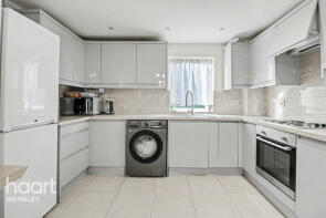 9a, Wellspring Crescent, Wembley HA9 9UY