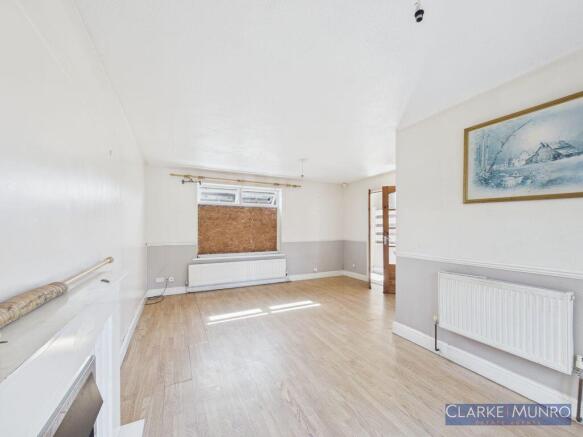 3 bed Semi-Detached for sale Image 5